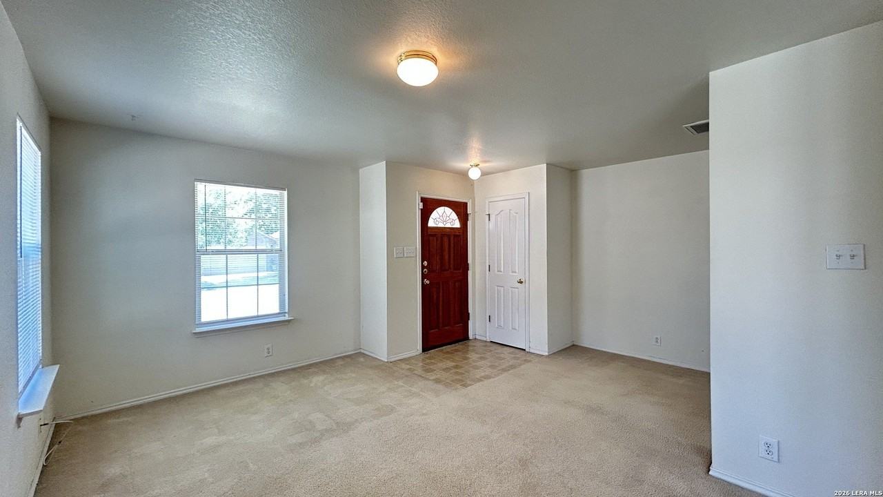 11011 Dublin Fld - Photo 6 of 48