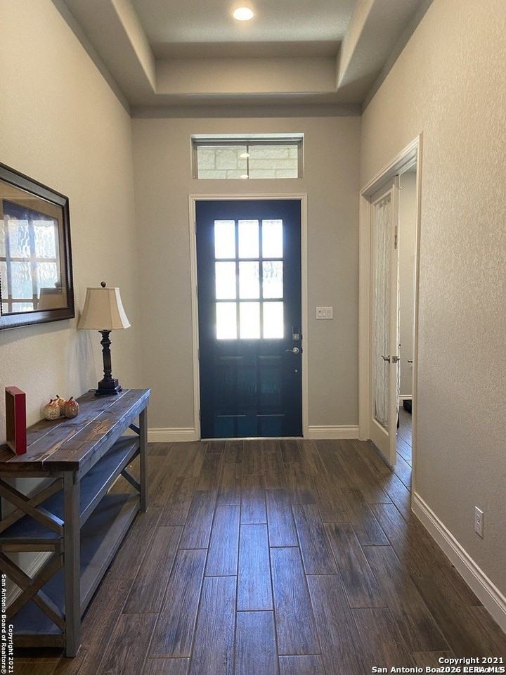 549 Tobacco Pass - Photo 3 of 26