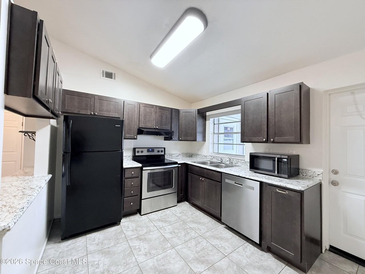3225 Murrell Rd #4 - Photo 6 of 22