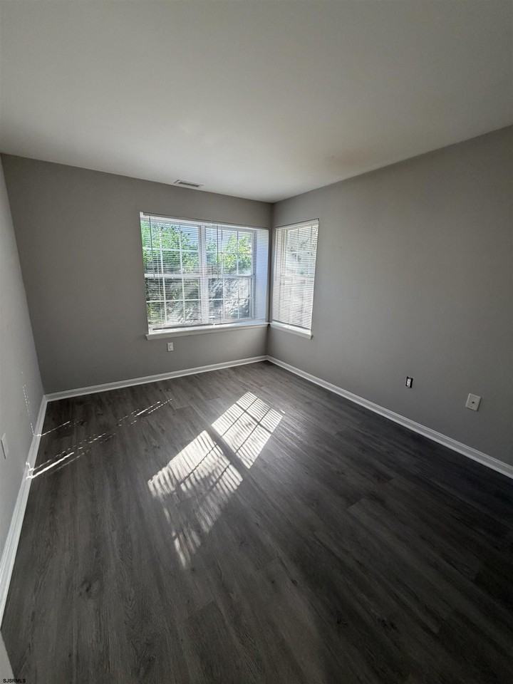 22 Meadow Ridge Rd #22 - Photo 5 of 9