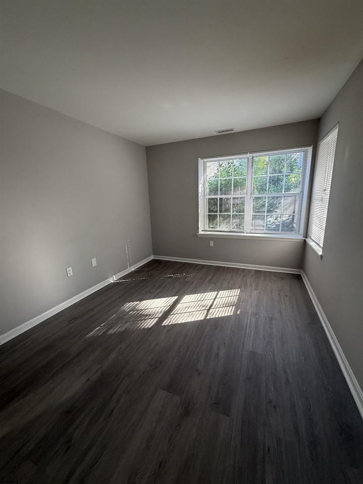 22 Meadow Ridge Rd #22 - Photo 6 of 9