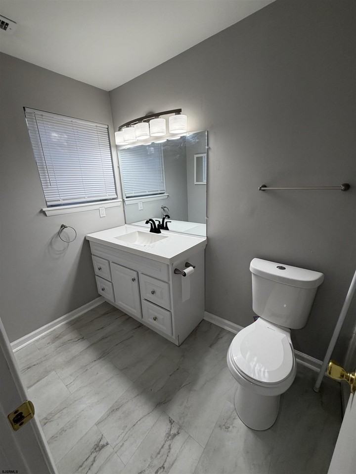 22 Meadow Ridge Rd #22 - Photo 7 of 9