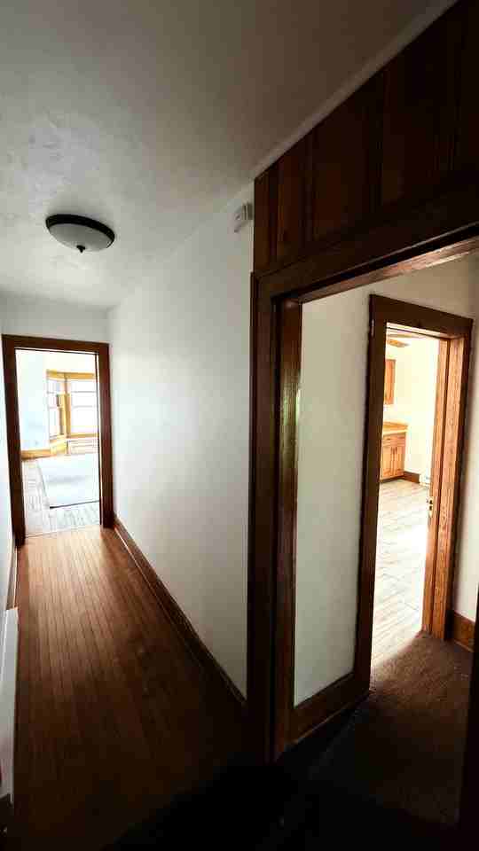 407 Elm St - Photo 2 of 10