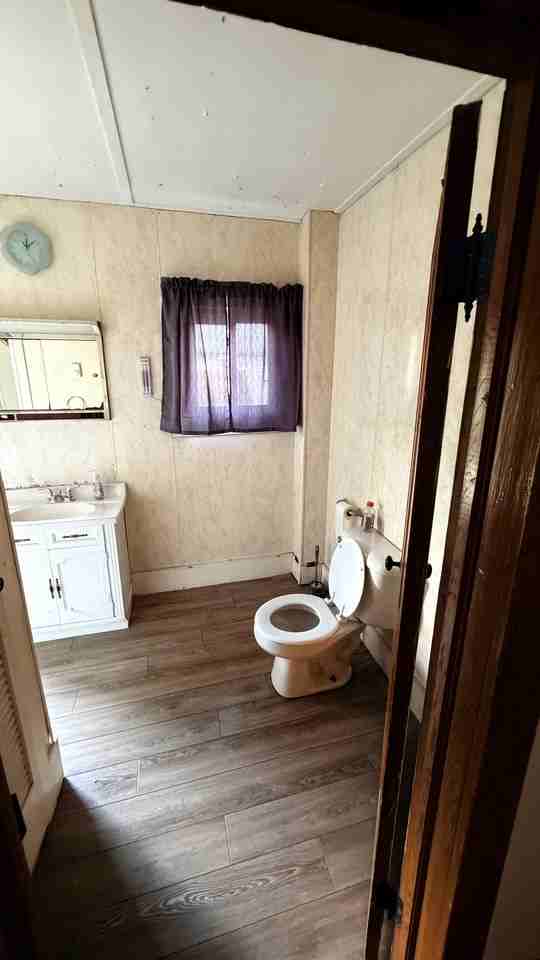 407 Elm St - Photo 3 of 10