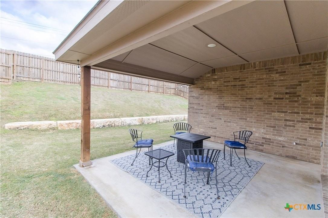 1715 Dryden Ave - Photo 6 of 31