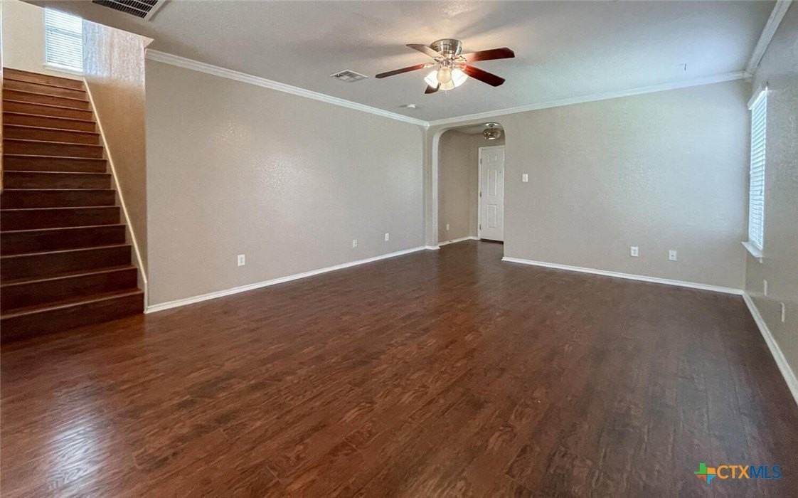 2237 Stoneleigh Dr - Photo 3 of 25
