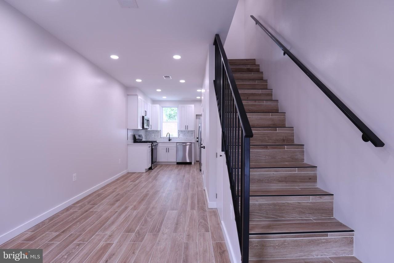 2039 Rosedale St Ne - Photo 2 of 18