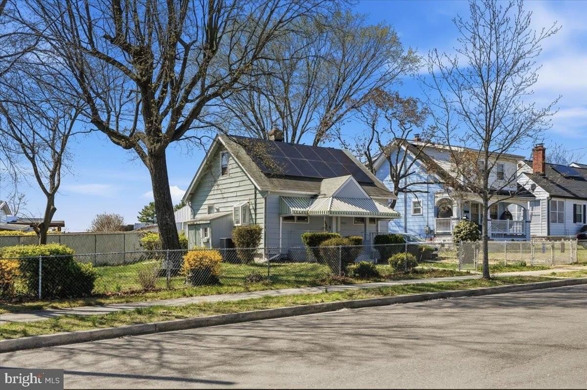 4339 Barker St Se - Photo 3 of 29