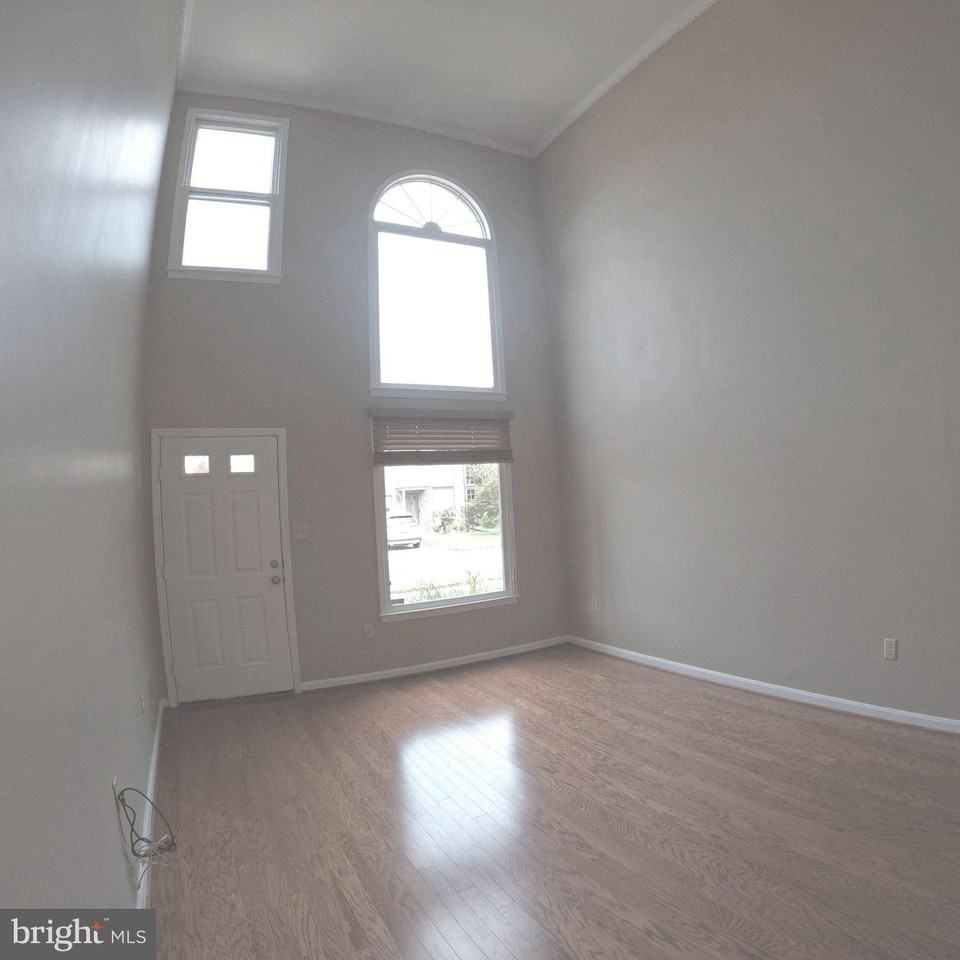 909 Boom Way - Photo 6 of 29