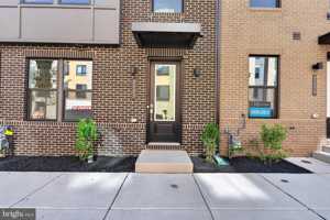 featured image of 2507 Light St