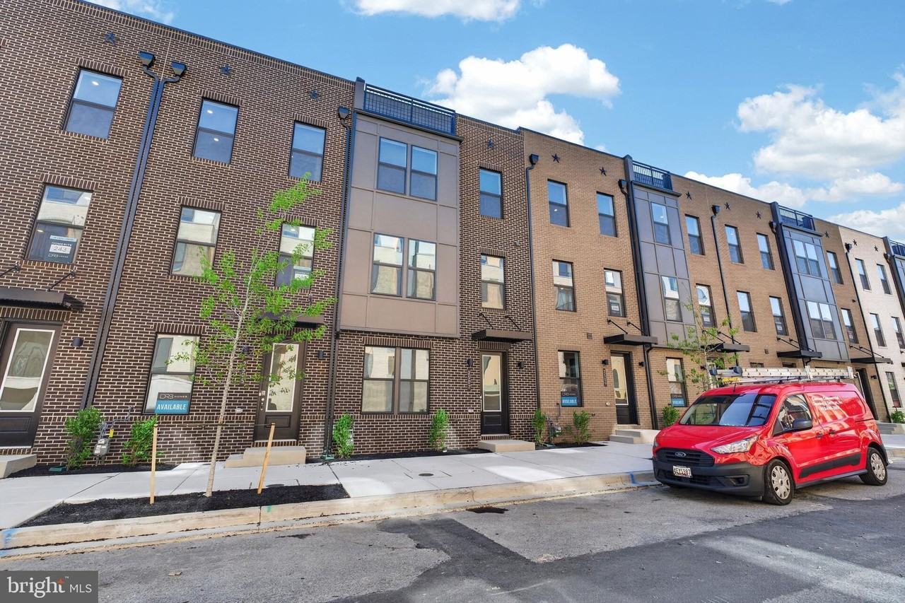 2507 Light St - Photo 2 of 48