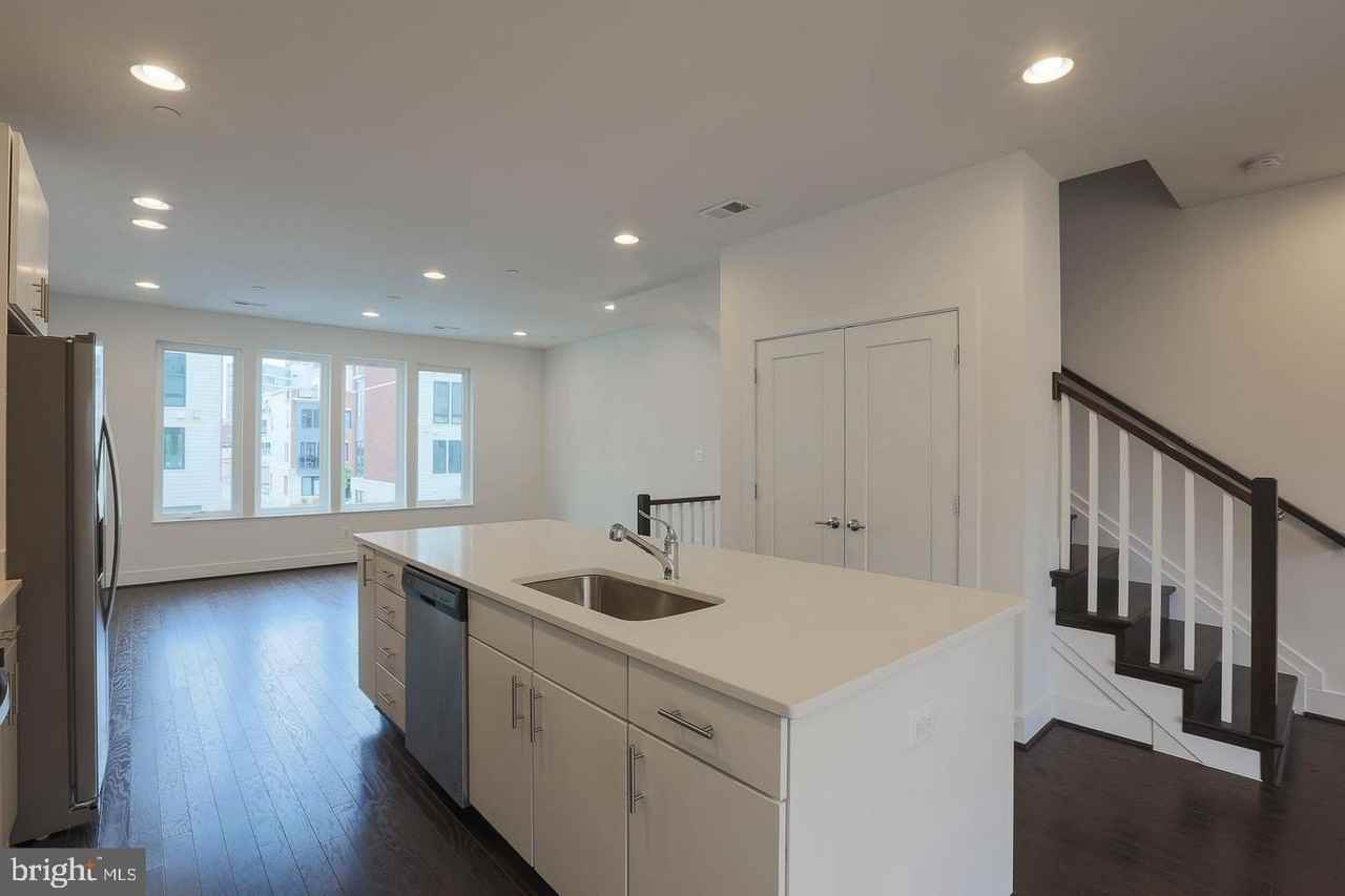1235 Cooksie St - Photo 5 of 29