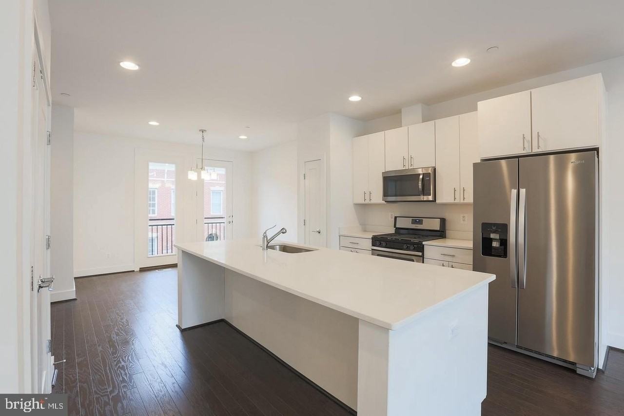 1235 Cooksie St - Photo 6 of 29