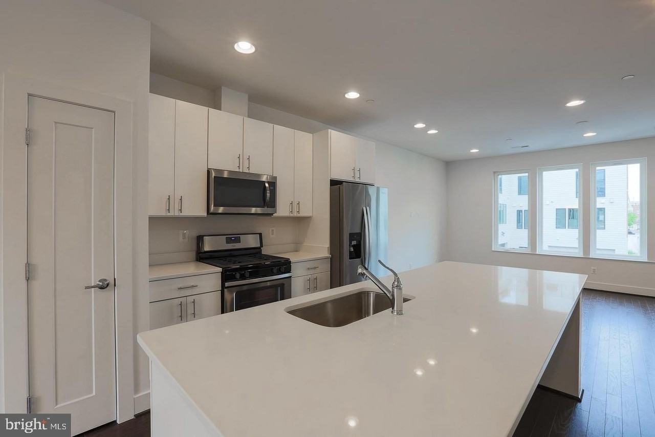 1235 Cooksie St - Photo 7 of 29