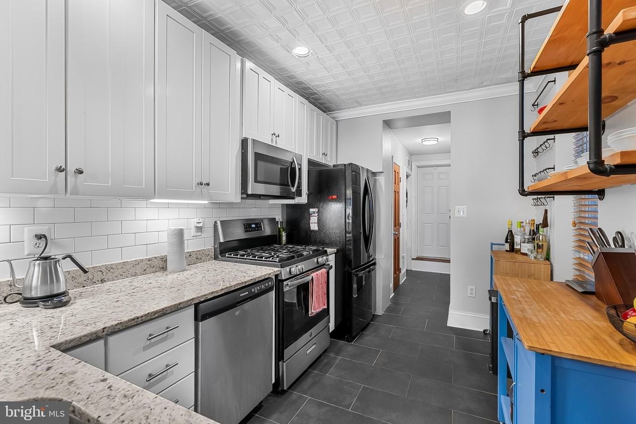 1509 William St - Photo 3 of 16