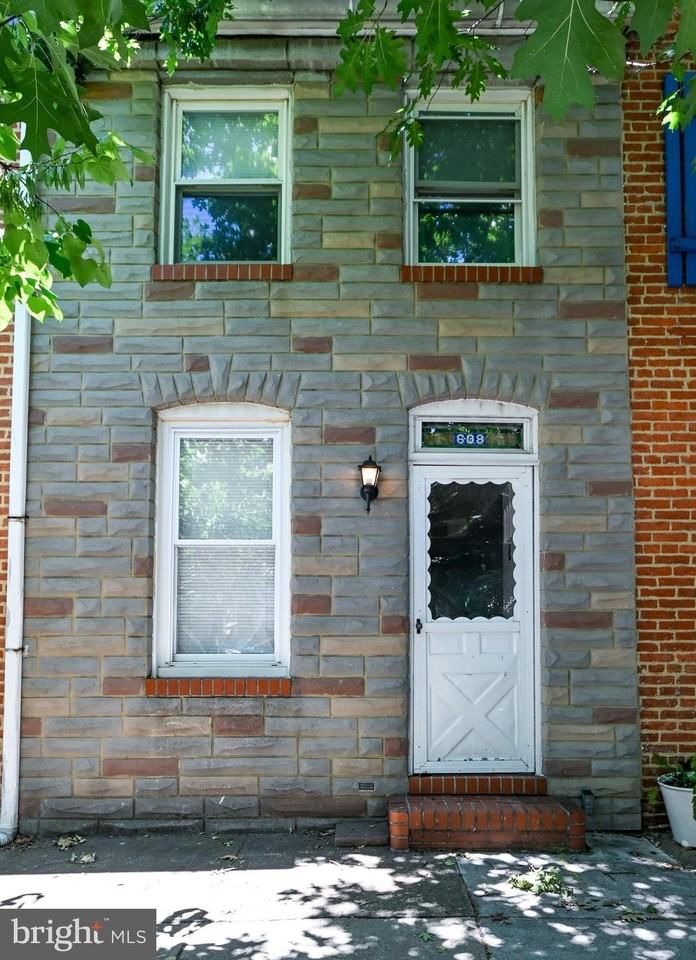 608 S Milton Ave - Photo 2 of 18