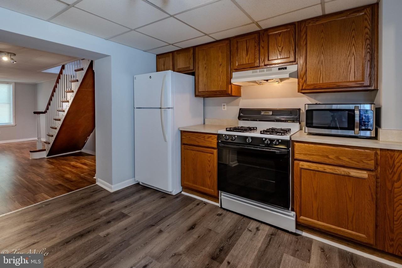 608 S Milton Ave - Photo 7 of 18
