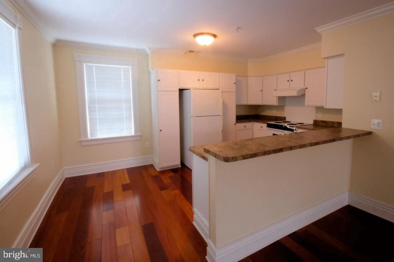 303 Charles St Apt 2e #2E - Photo 6 of 10