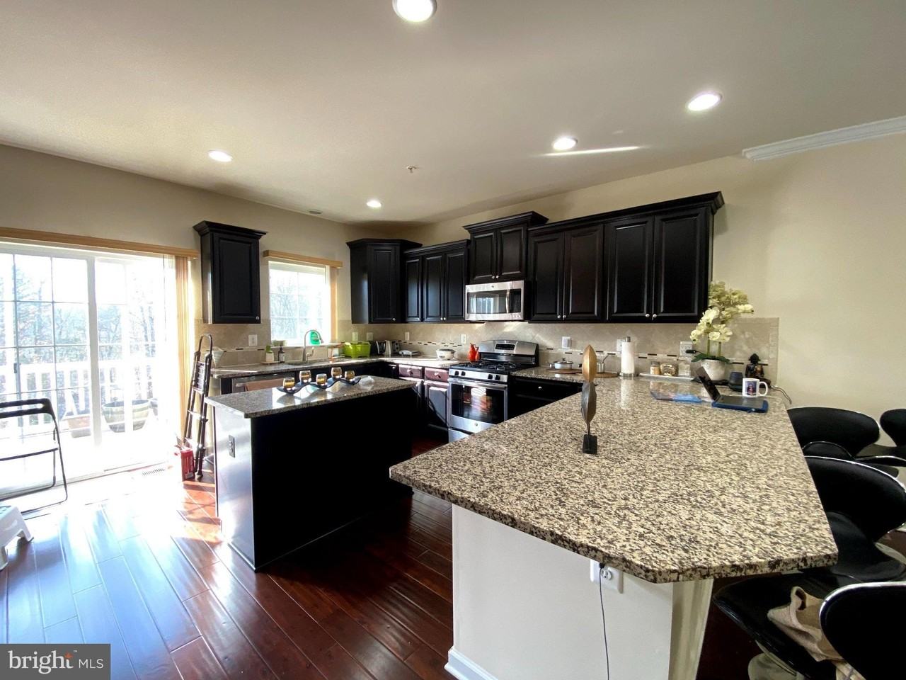 7014 Foxton Way - Photo 4 of 29