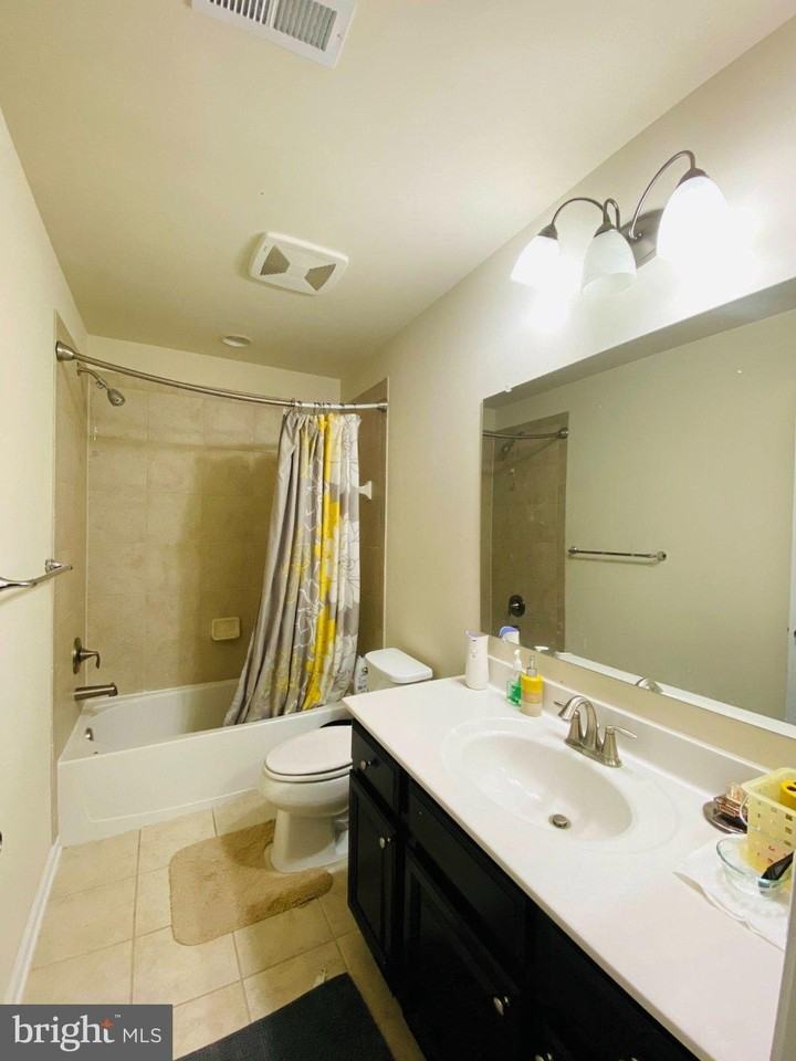 7014 Foxton Way - Photo 7 of 29