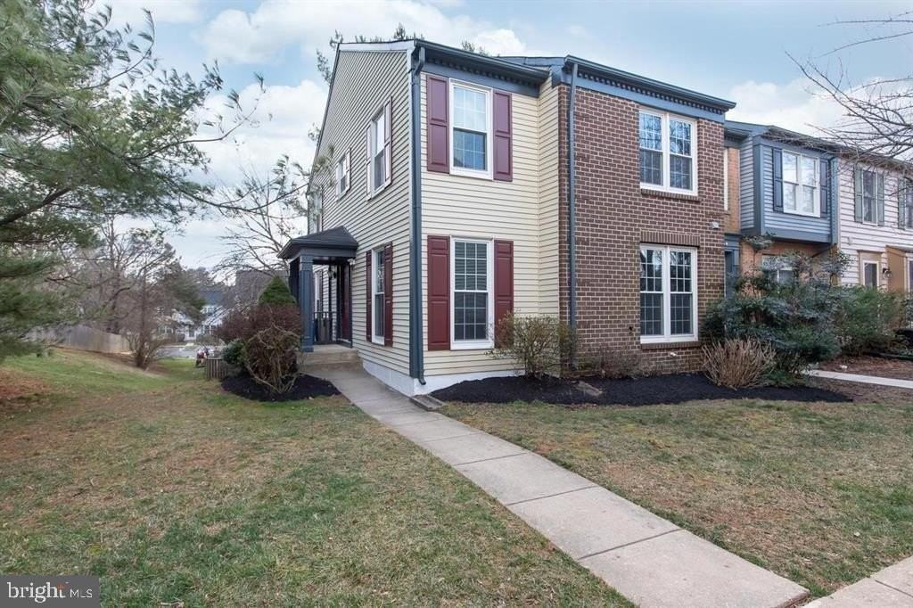 10622 Tuppence Ct - Photo 2 of 43