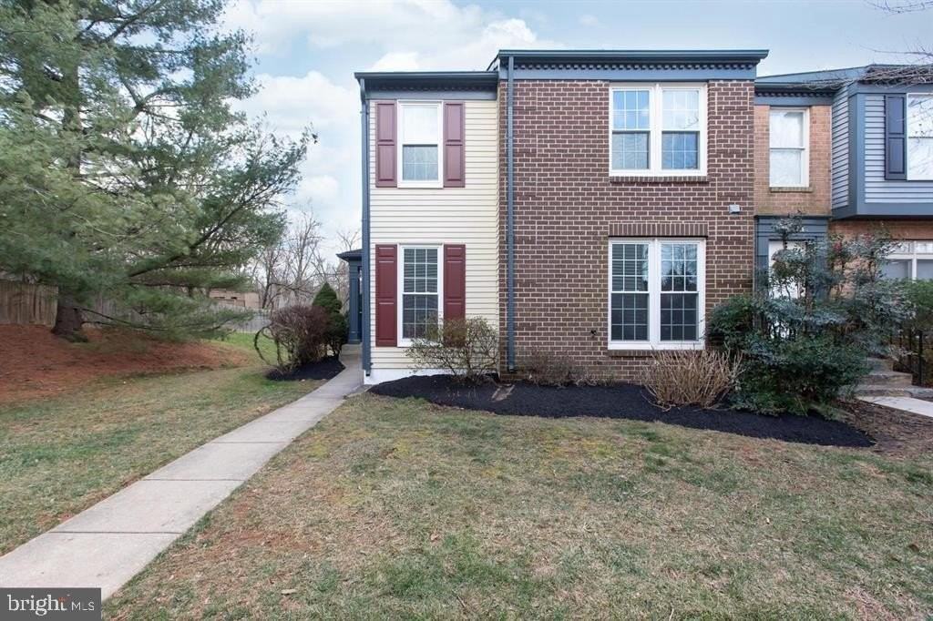 10622 Tuppence Ct - Photo 3 of 43