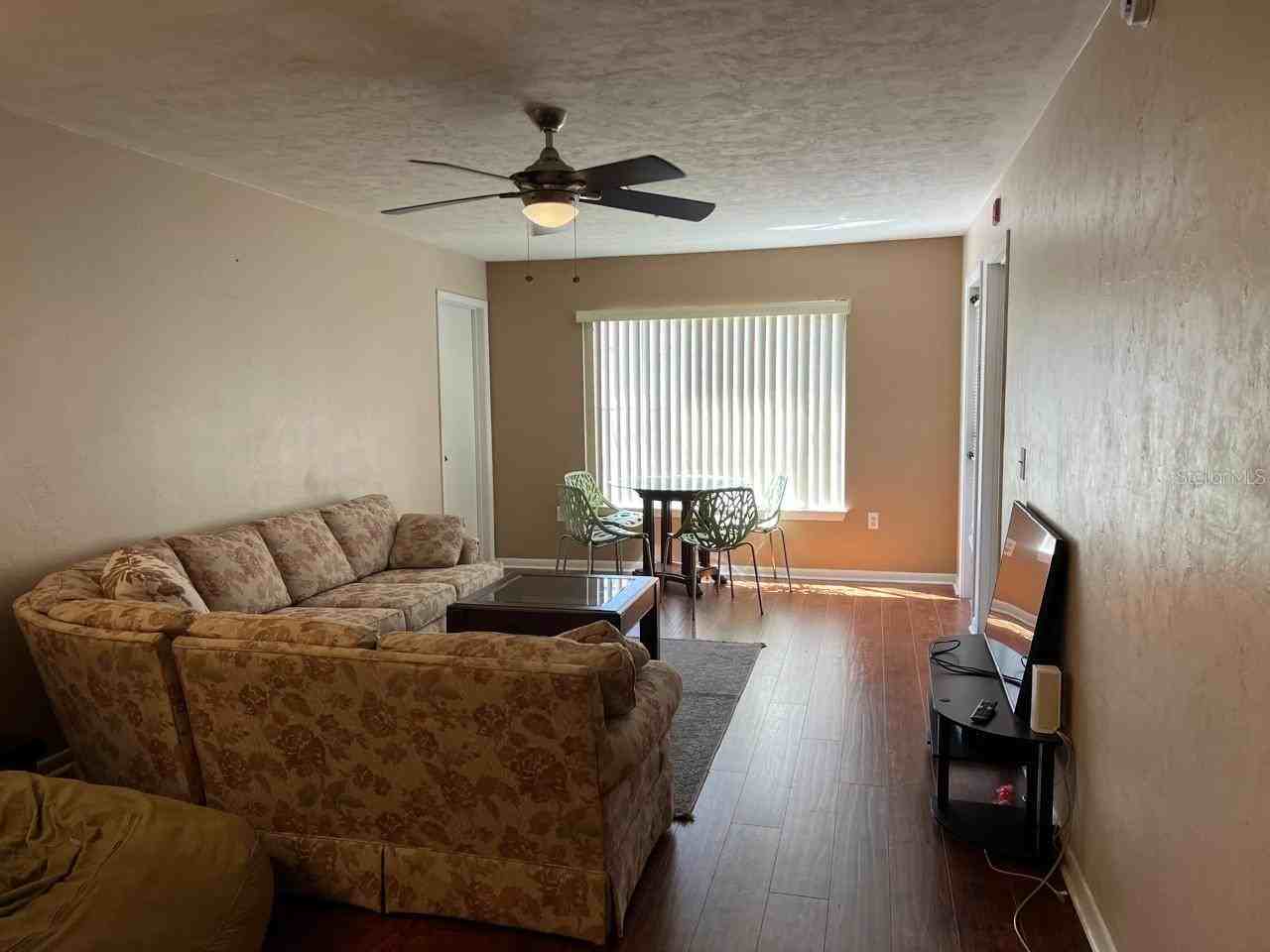 3800 Southwest 20th Avenue - BR 2Apt 209 - Photo 6 of 16