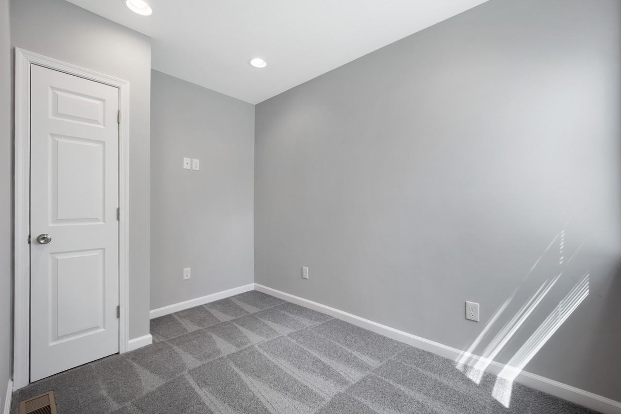 1451 N Dover St #1 - Photo 5 of 20