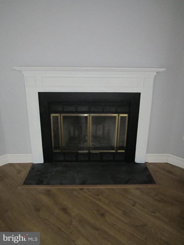 92 Versailles Ct - Photo 4 of 28