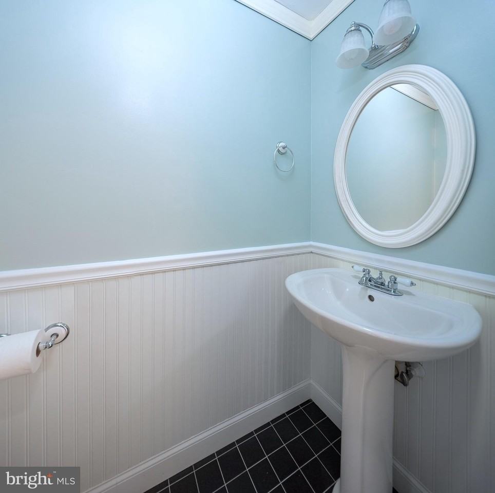 7 Ingham Way - Photo 4 of 28