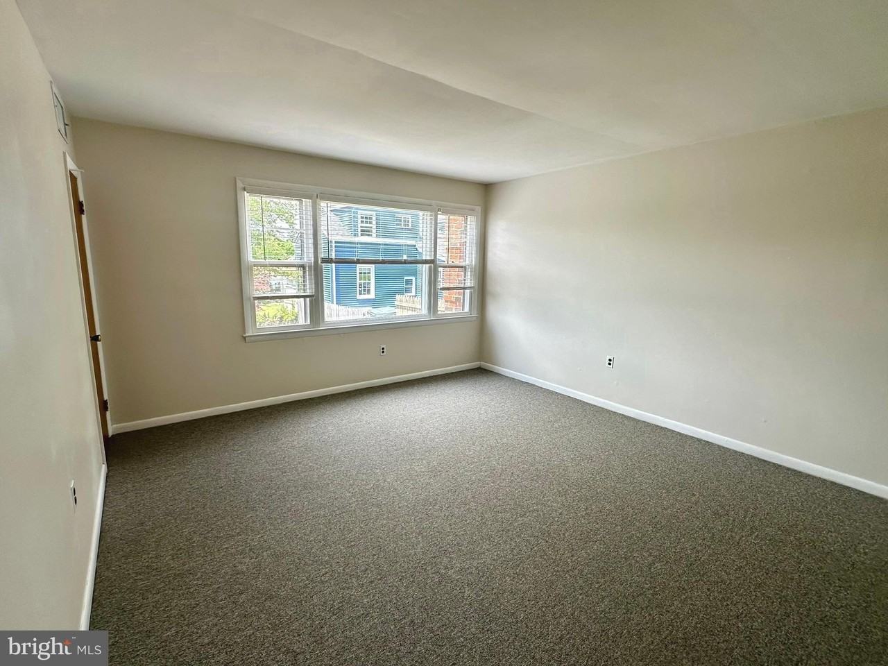 117 Elm Ave #6 - Photo 6 of 21