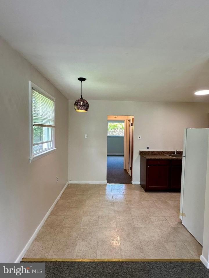 117 Elm Ave #6 - Photo 7 of 21