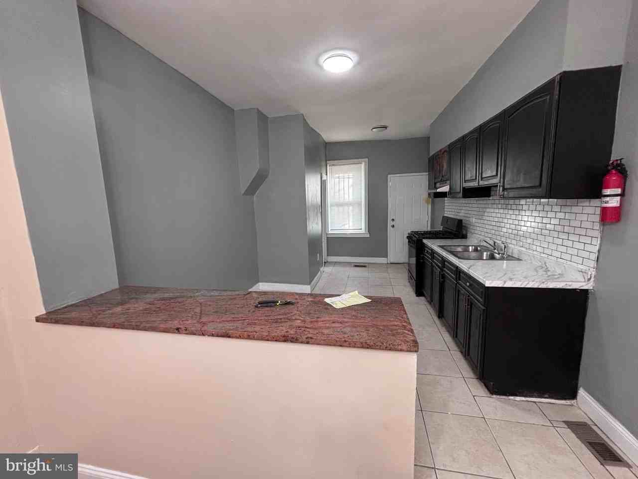 1812 S 57th St - Photo 6 of 16