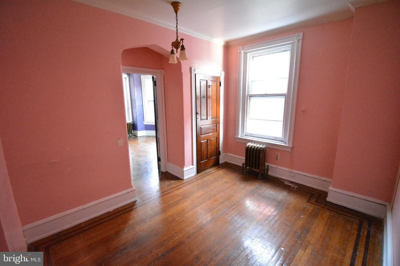 102 W Manheim St #2 - Photo 3 of 13
