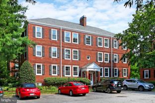 3043 S Columbus St #C1 - Photo 1 of 1