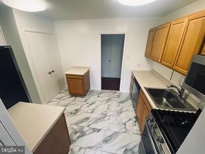 4501 Arlington Blvd #321 - Photo 4 of 16
