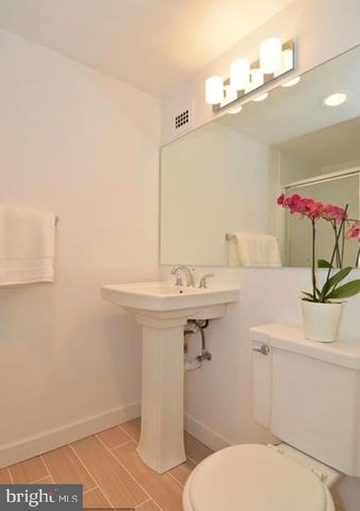 4501 Arlington Blvd #321 - Photo 7 of 16