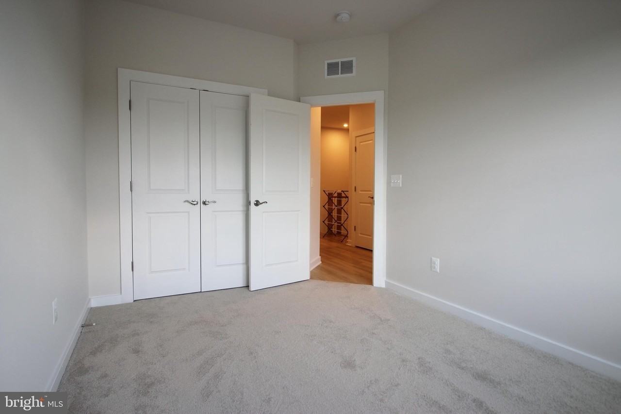 2107 Acadia Rd - Photo 4 of 30