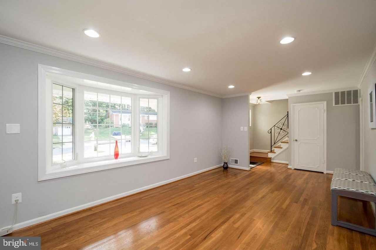 5612 Eastbourne Dr - Photo 4 of 28