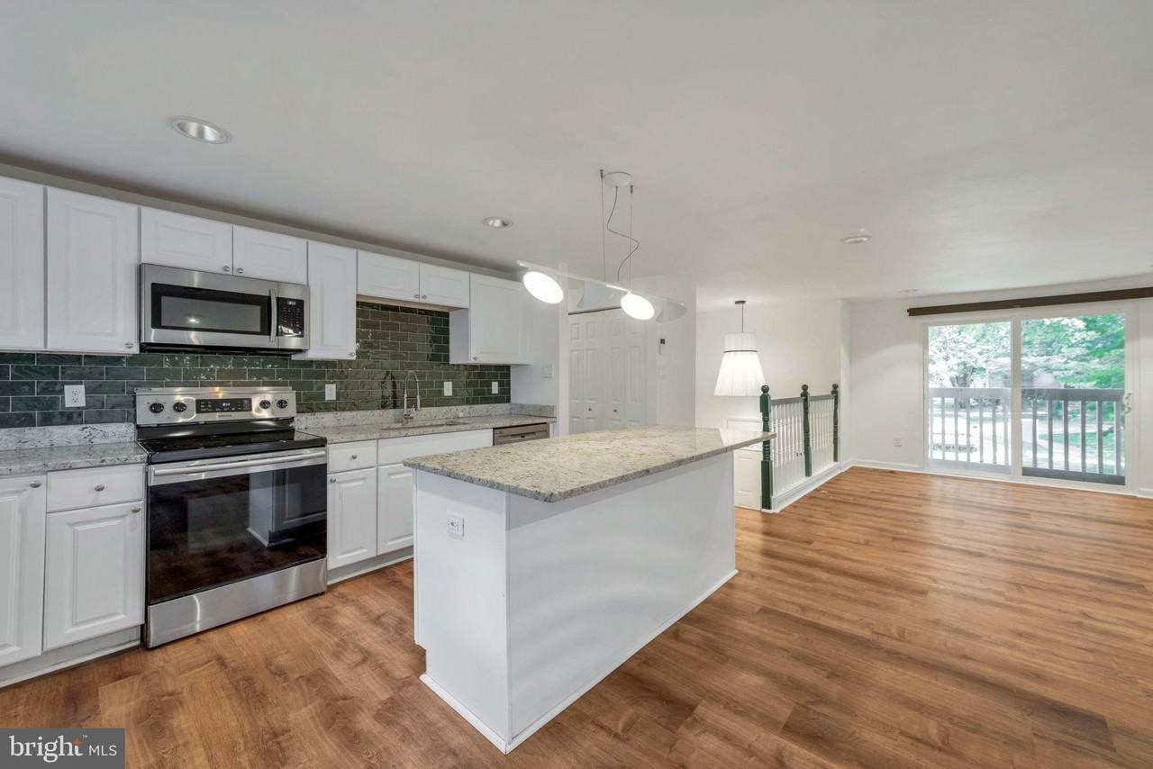 12304 Scotch Bonnet Ct - Photo 4 of 15