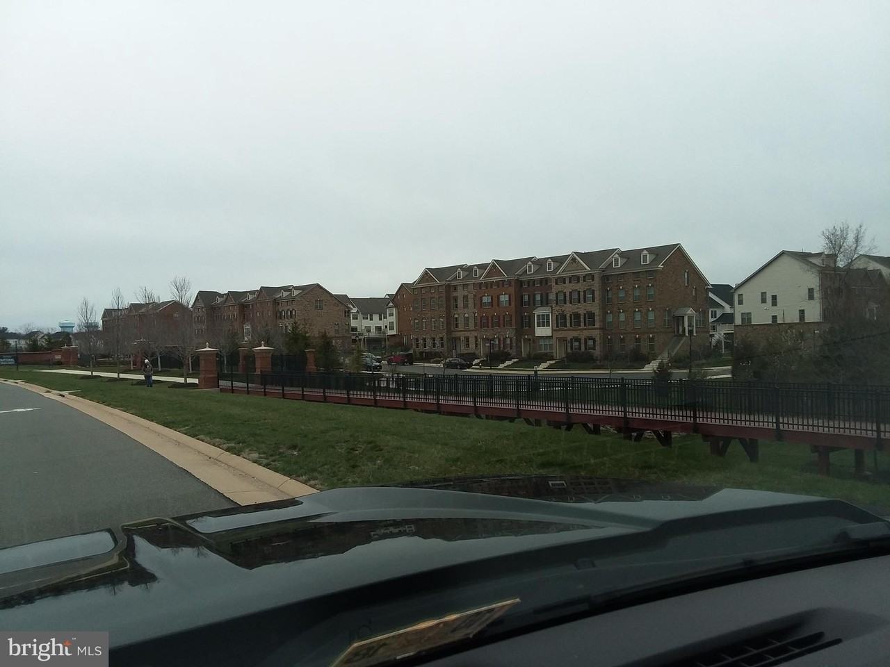 22595 Windsor Locks Sq - Photo 6 of 50