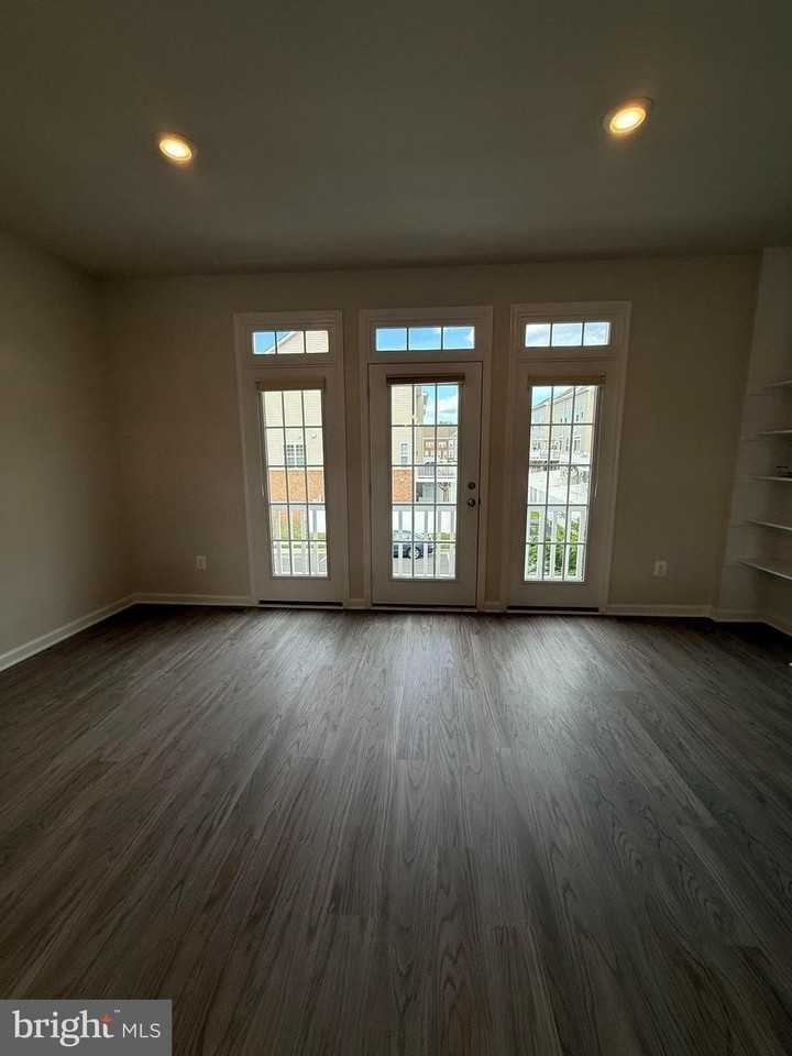7464 Wilmer Way - Photo 6 of 31
