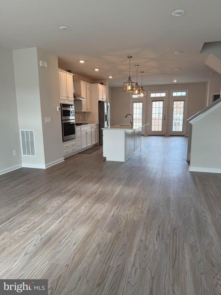 7464 Wilmer Way - Photo 7 of 31