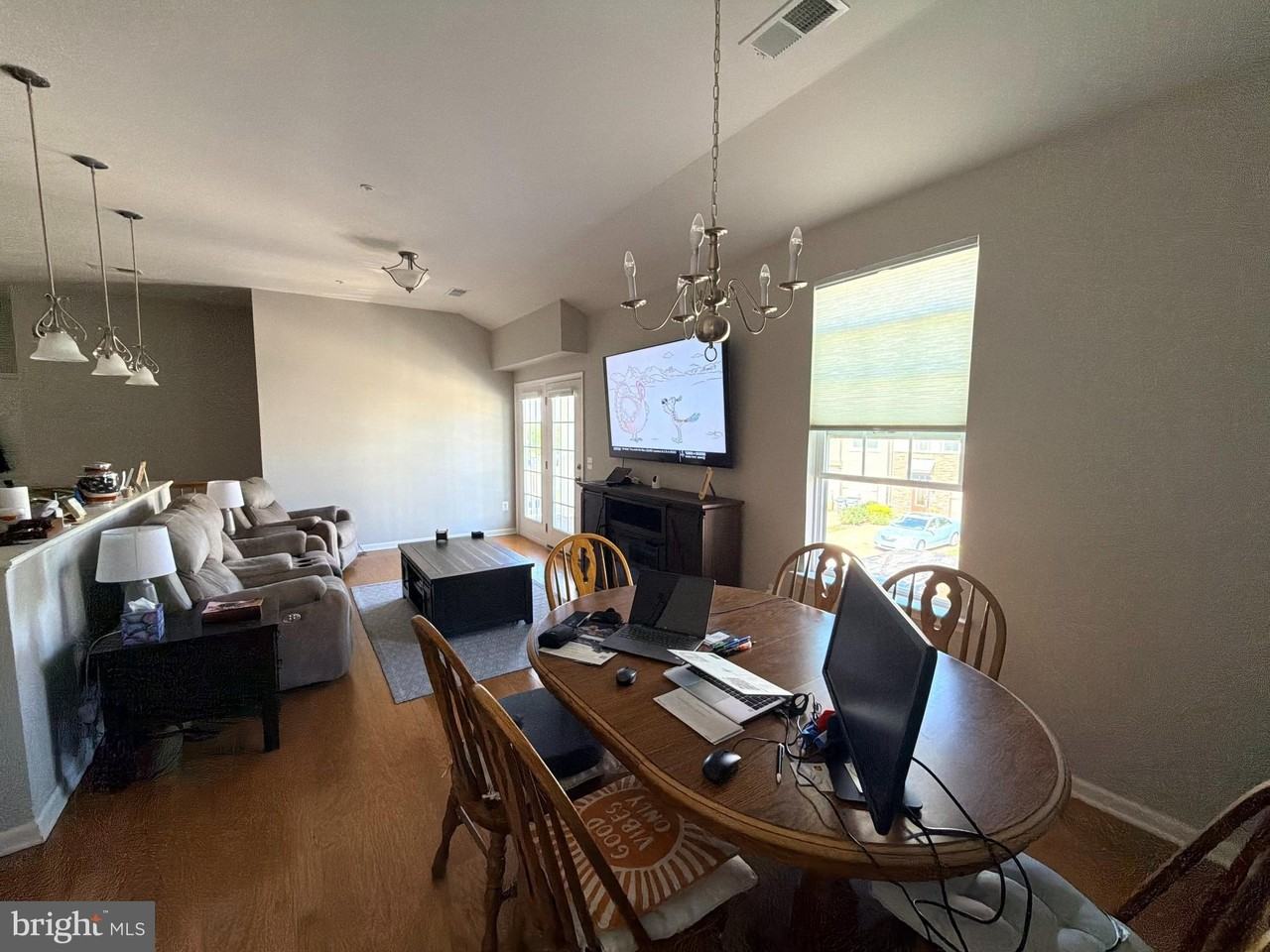 110 Dandridge Ct #200 - Photo 3 of 12
