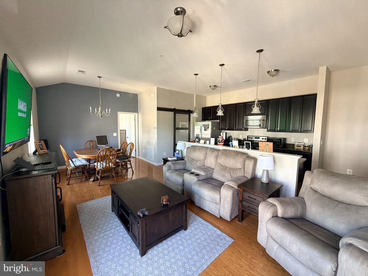 110 Dandridge Ct #200 - Photo 4 of 12