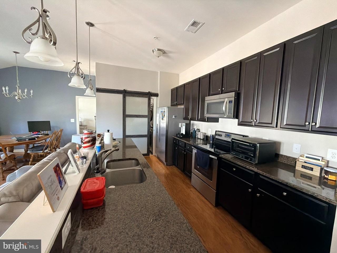 110 Dandridge Ct #200 - Photo 6 of 12