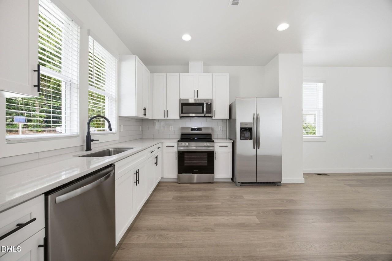 2811 Wilcox Pl #101 - Photo 3 of 26