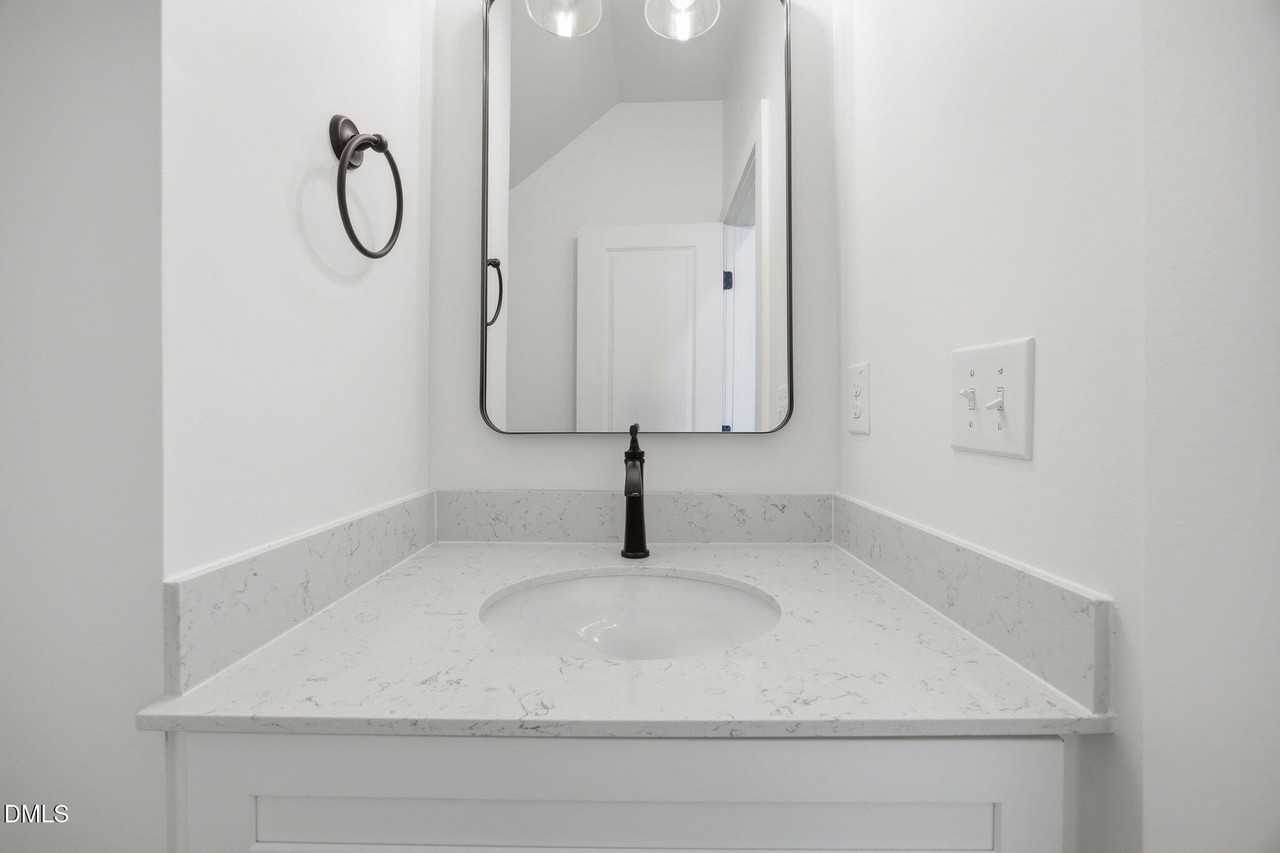 2811 Wilcox Pl #101 - Photo 7 of 26