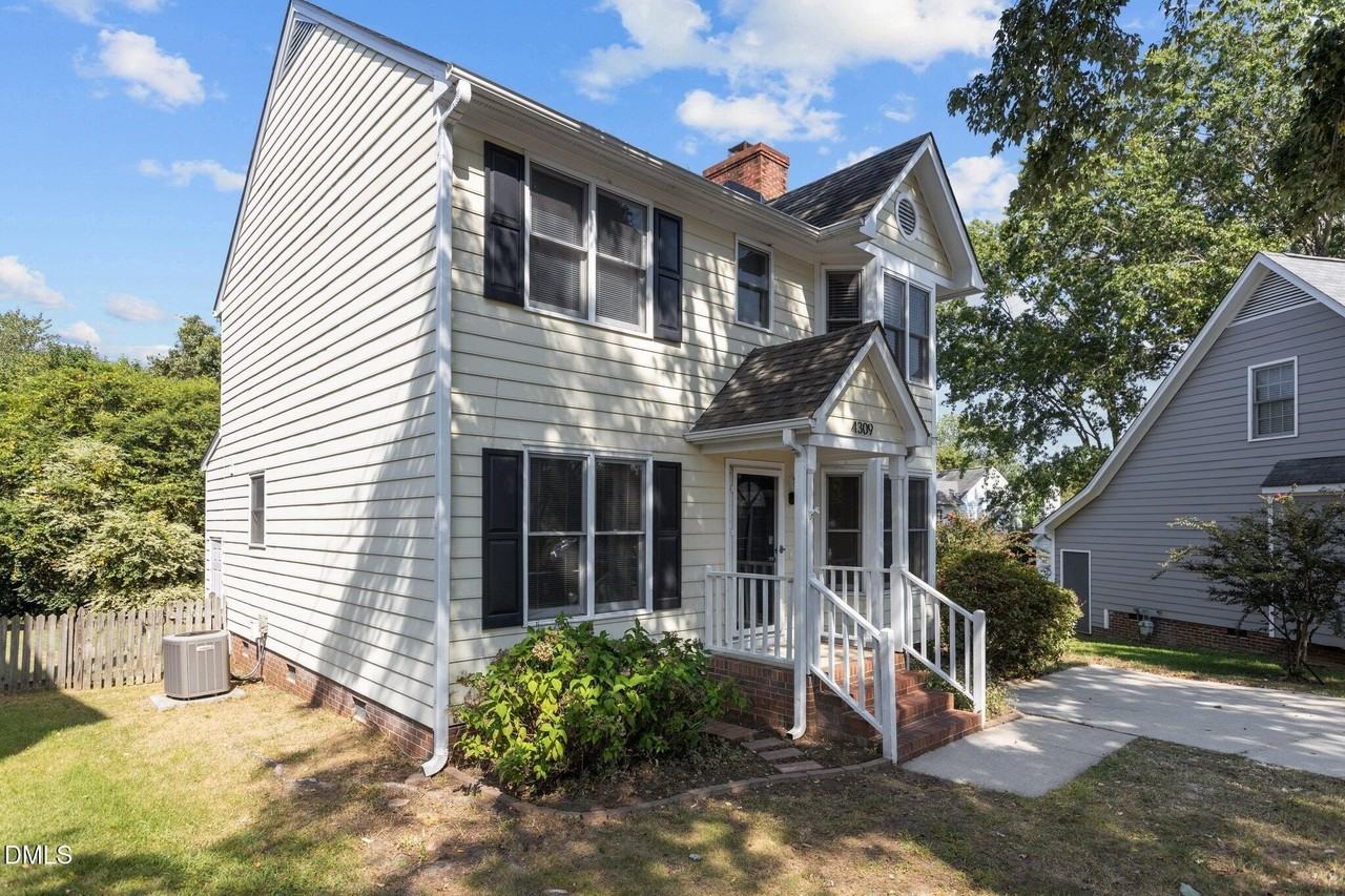 4309 Warfield Pl - Photo 4 of 43
