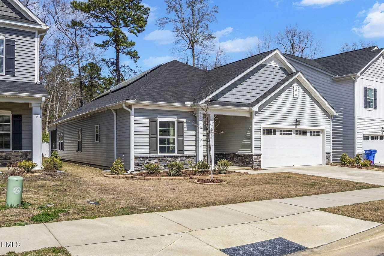 244 Chateau Way - Photo 2 of 18
